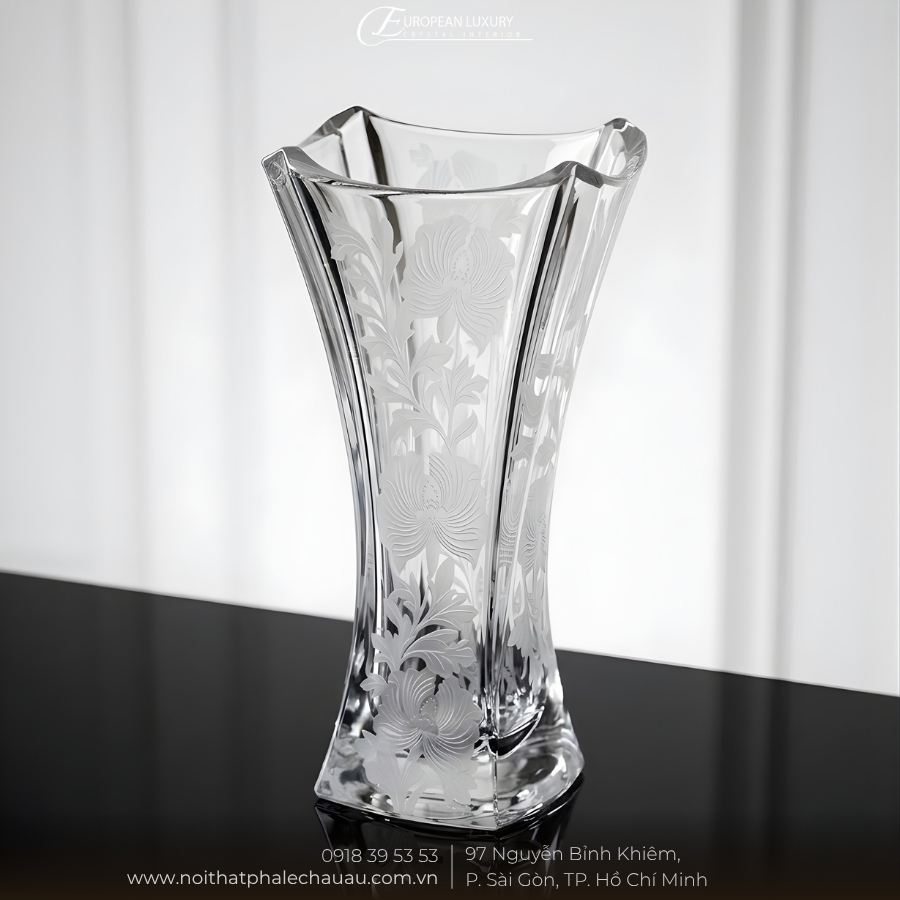 Bình cao 30.5cm mài hoa