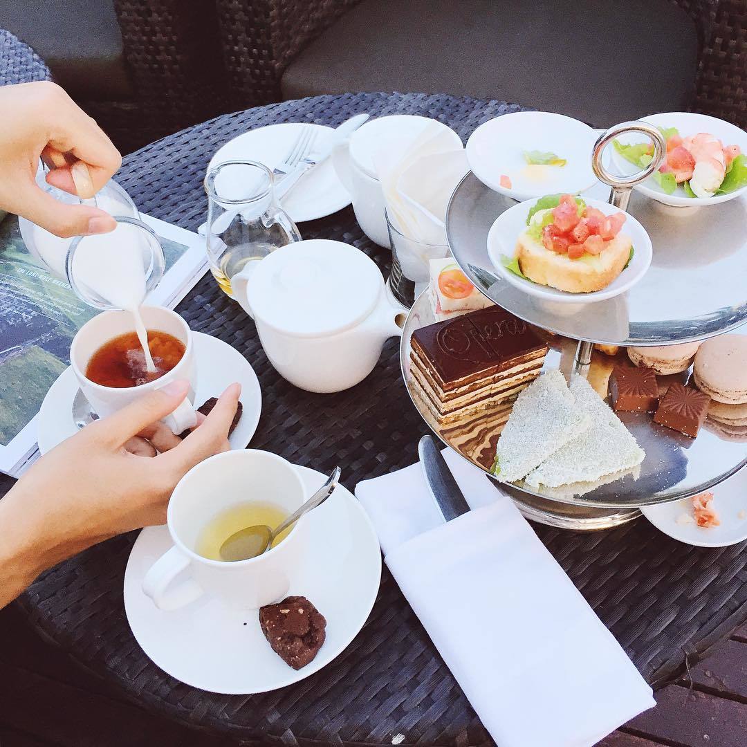 bộ ấm tách trà sứ tiệp